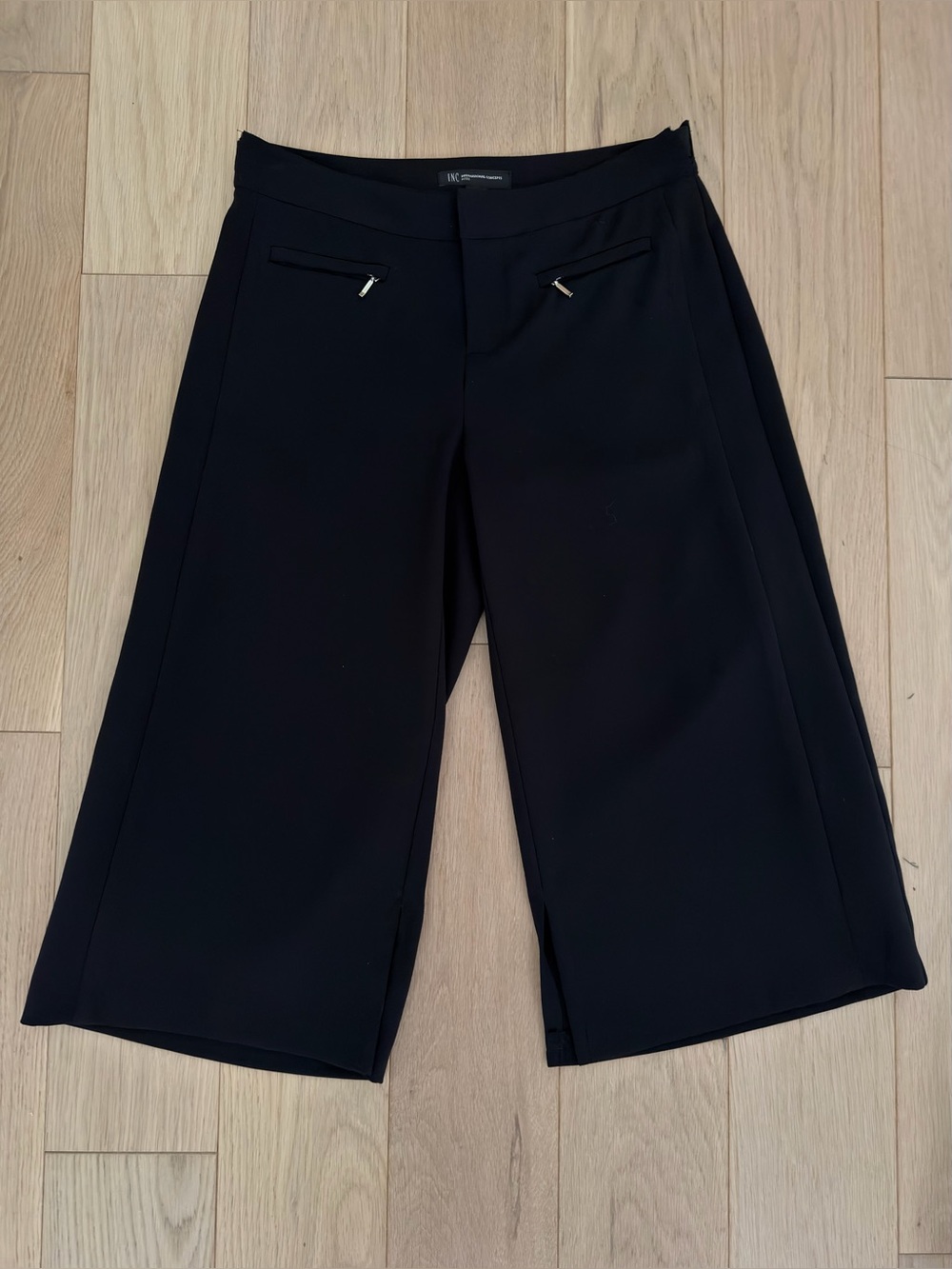 Vintage Like new true Y2K goucho cropped pants
